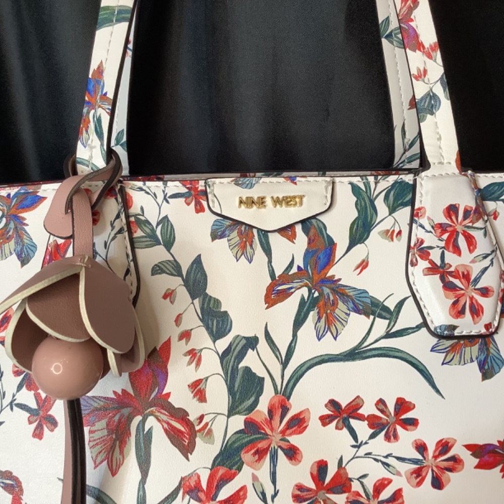 EUC Nine West floral tote shoulder bag - Picture 3 of 12